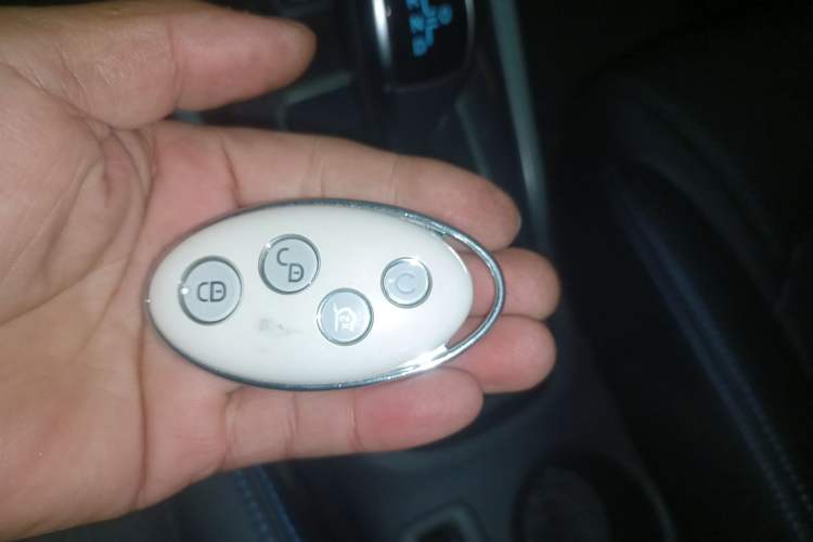 Used BYD Yuan New Energy 2018 EV360 Smart Connect Cool Edition Vehicle Key