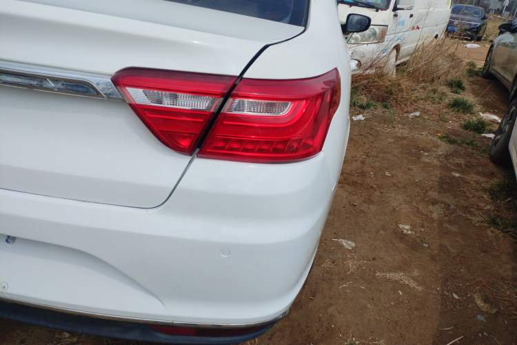 Used Geely Auto Vision 2018 1.5L Automatic Happiness Edition Right Rear Taillight