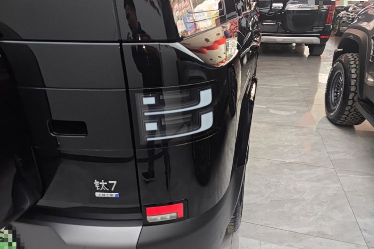 Used Formula Leopard Tai 7 2025 Model 190 km Four-Wheel Drive Max Edition Right Rear Taillight