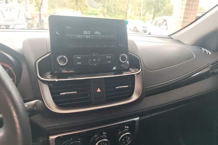 Used Toyota YARiS L Zhi Xuan 2022 1.5L CVT Luxury PLUS Edition