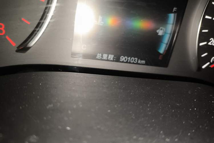 Used BYD Song MAX 2019 1.5T Automatic Smart Connect ZhiLian RuiDong 6-Seater China V Standard Odometer Close Up