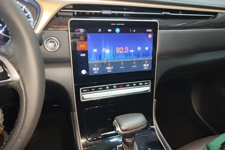 Used GAC Trumpchi GS5 2019 270T Automatic Luxury Edition Audio And AC Panel