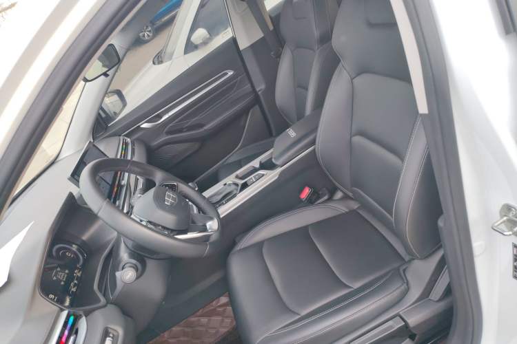 Used Geely Auto Emgrand 2025 4th Generation 1.5L CVT Luxury Version