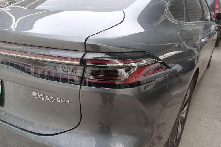 Used Geely Galaxy A7 2025 Model EM-i 150km Exploration+ Edition Exterior 6