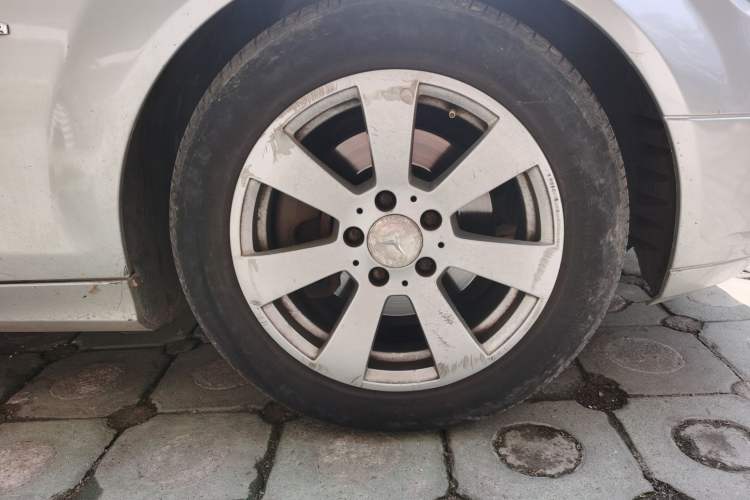 Used Mercedes-Benz C-Class 2010 C 180K Classic model