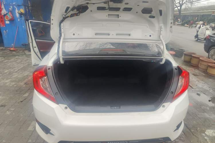 Used Honda Civic 2019 180TURBO CVT Shangyue Edition China VI Emission Standard
