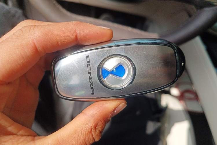 Used Denza D9 2024 DM-i 980 Four-Wheel Drive Flagship Model