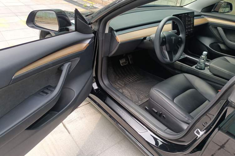 Used Tesla Model 3 2022 Rear-Wheel-Drive Version
