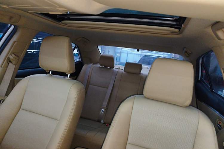 Used Toyota Corolla 2014 1.6L CVT GL-i