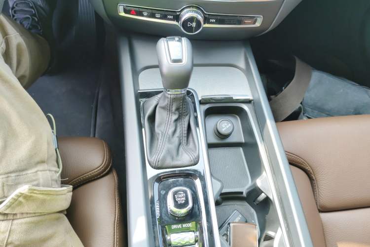 Used Volvo V60 2020 T5 Zhiyuan Luxury Edition
