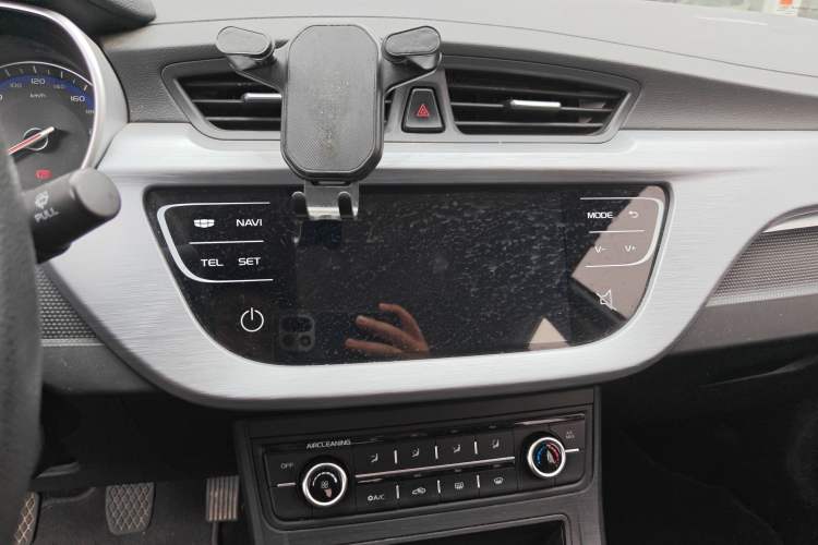 Used Geely Auto Vision 2020 Revised 1.5L Manual Asian Games Edition Audio And AC Panel