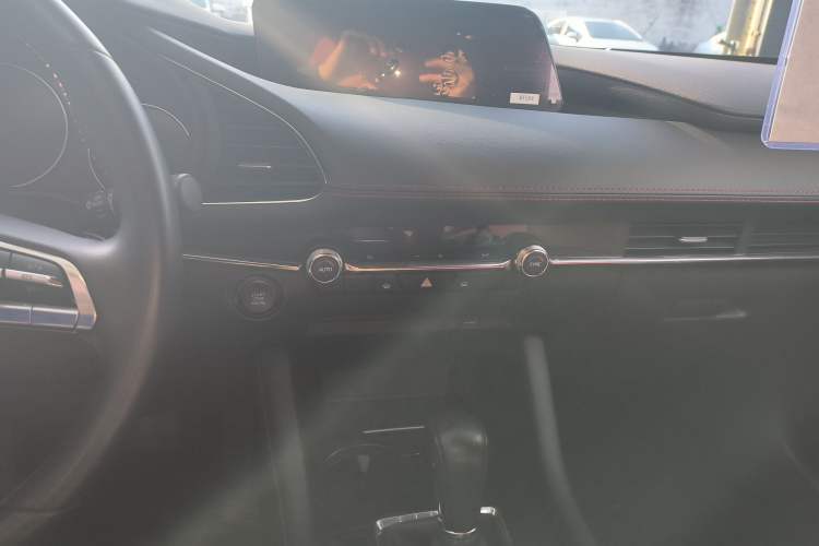 Used Mazda Mazda 3 Axela 2022 2.0L Automatic Zhi Rui Edition
