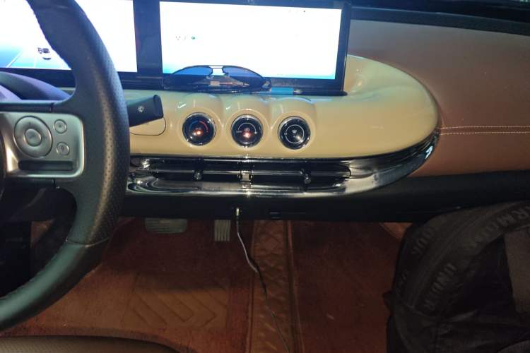 Used Wuling Bingo 2023 333 km Lingxi Connected Version
