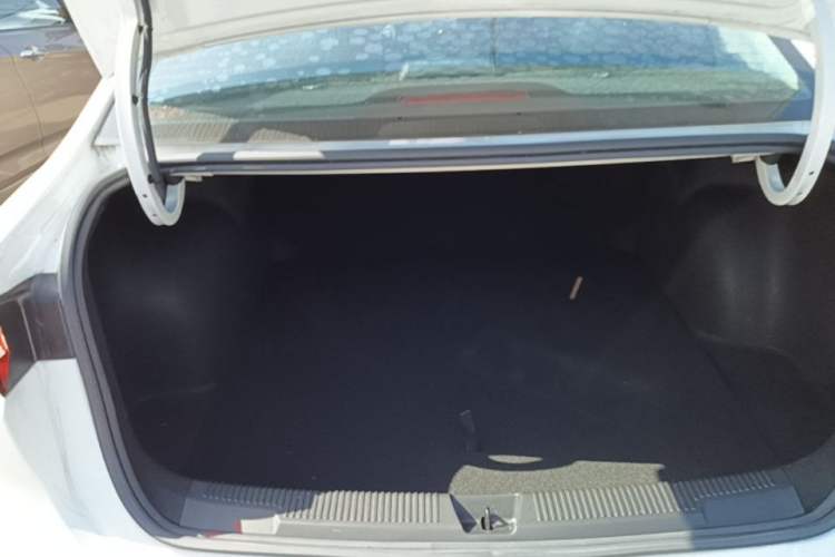 Used Roewe i5 2023 1.5L CVT Luxury Edition
