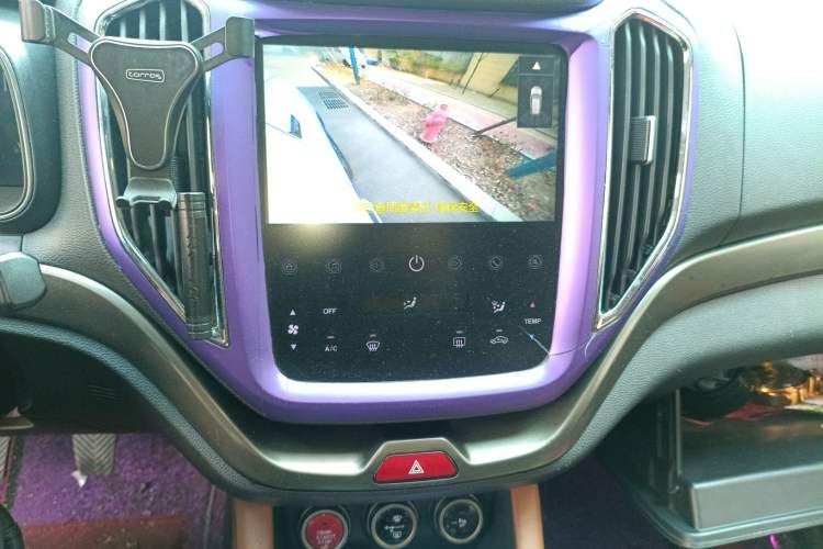 Used CHANGAN OSHAN CX70 2017 CX70T 1.5T Manual High-Performance Edition