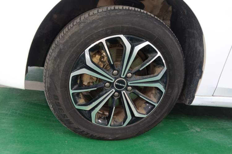 Used Roewe i6 MAX New Energy 2023 EV 420 Skyroof Special Edition Exterior 4