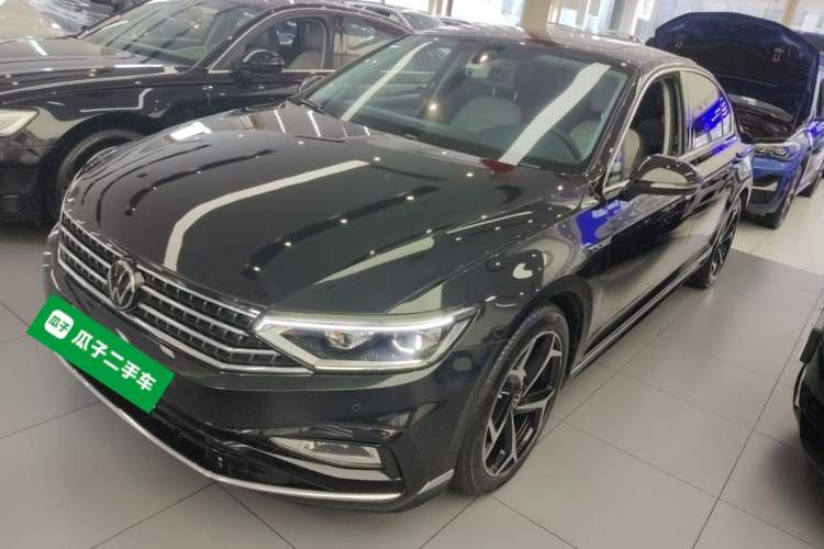 Used Volkswagen Magotan 2023 2 Million Units Commemorative Edition 330TSI DSG Luxury Version
