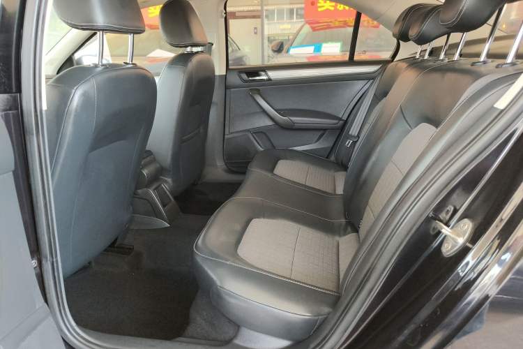 Used Volkswagen Santana 2019 1.5L Manual Comfort Edition China VI Standard
