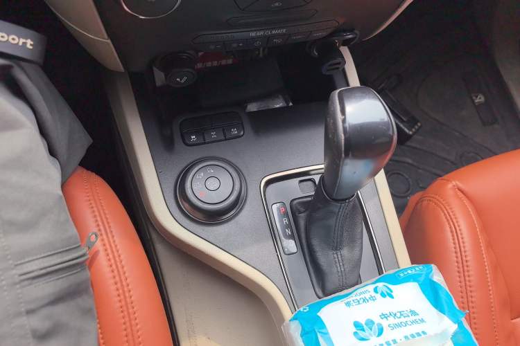 Used Ford Everest 2017 2.0T Gasoline Automatic 4x4 Elite Edition 5 Seats Gear Lever