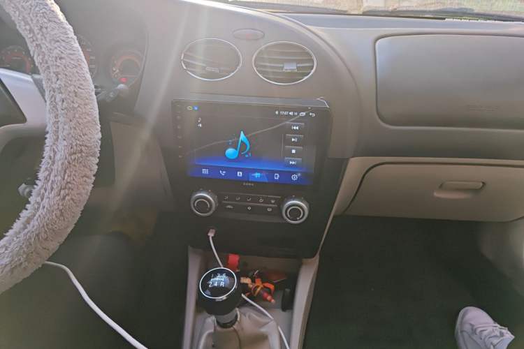 Used Soueast V3 Lingyue 2011 1.5L Manual Happiness Edition Audio And AC Panel