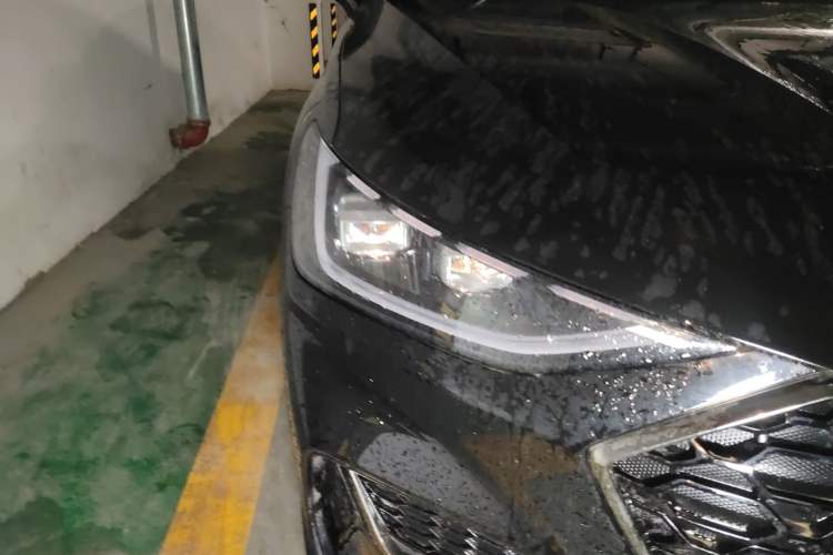 Used Chery Arrizo 8 PRO 2025 Model Pro 2.0T Luxury Version Right Front Headlight