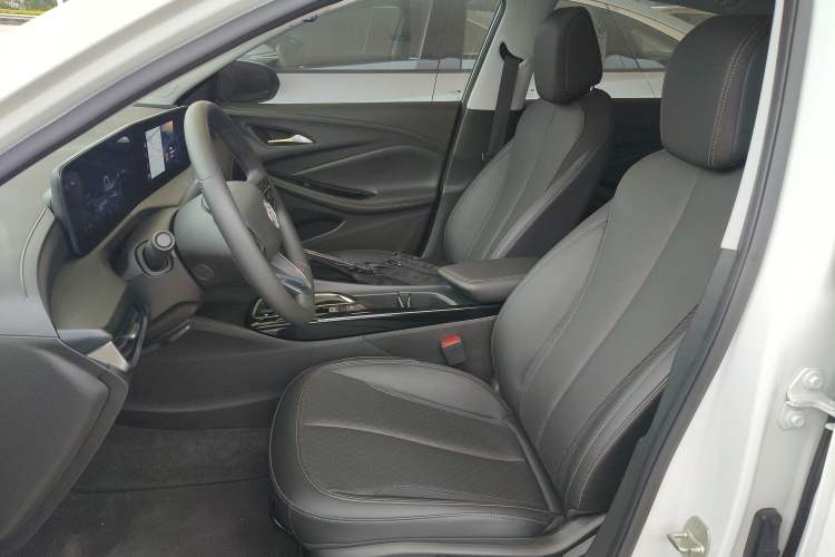 Used Buick Verano 2023 Pro Enjoyment Edition Left Front Seat