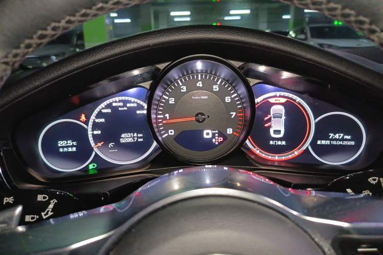 Used Porsche Panamera 2017 Panamera 4 Executive Long Wheelbase 3.0T