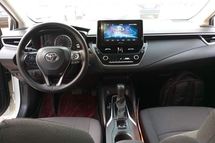 Used Toyota Corolla 2019 1.2T S-CVT GL-i Elite Edition Center Console