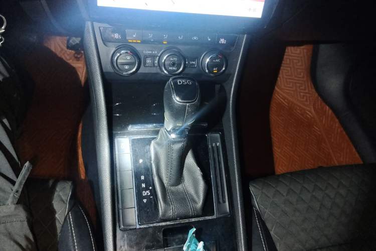 Used Skoda Superb 2016 TSI280 DSG Innovation Edition
