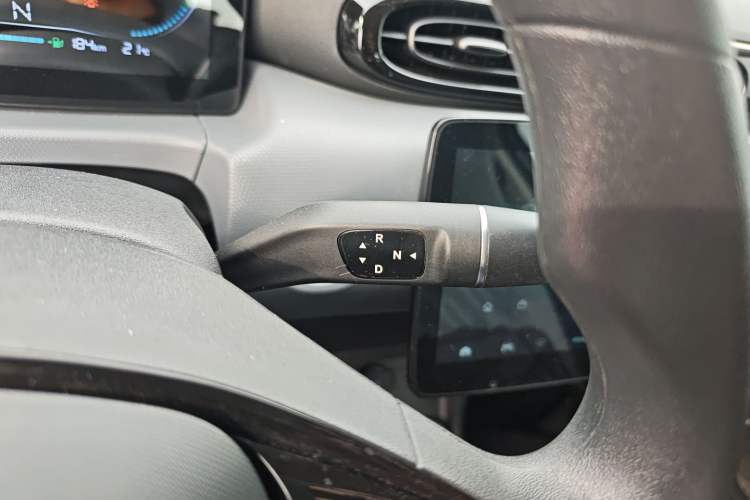 Used Leapmotor T03 2024 310 Comfort Edition Gear Lever