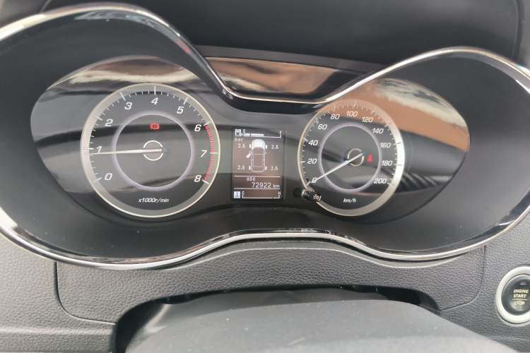 Used Baojun 560 2015 1.8L manual luxury version
