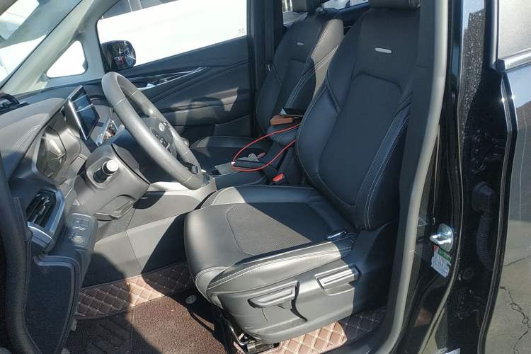 Used SAIC MAXUS G50 2023 1.5T Manual Comfort B Trim