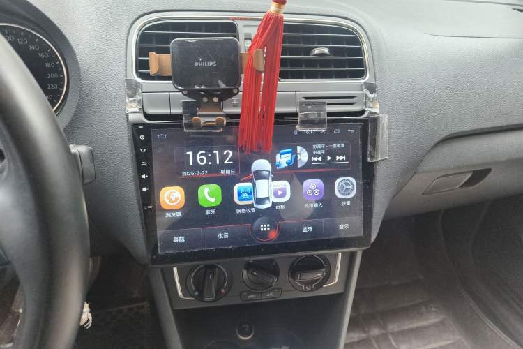 Used Volkswagen Polo 2016 1.6L Automatic Comfort Model
