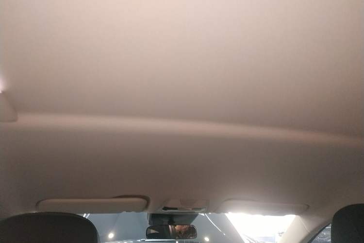 Used Hongqi E-QM5 2022 431 km Charge & Enjoy Edition