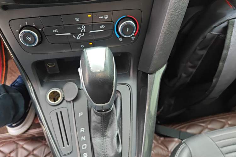 Used Ford Focus 2018 Sedan Classic 1.6L Automatic Trendy SmartDrive Edition
