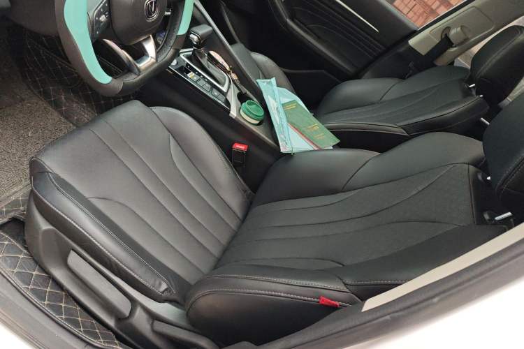 Used CHANGAN Eado 2021 PLUS 1.6L GDI CVT Luxury Model Left Front Seat