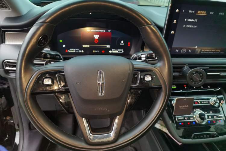 Used Lincoln Corsair 2021 2.0T Two-Wheel Drive Deluxe Edition Steering Wheel