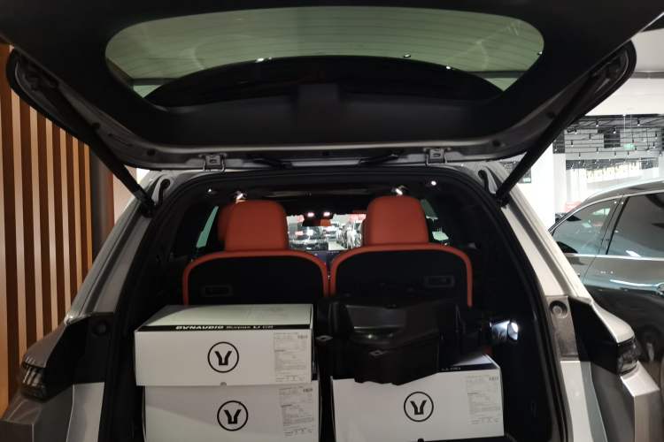 Used Li Auto L9 2022 Max model