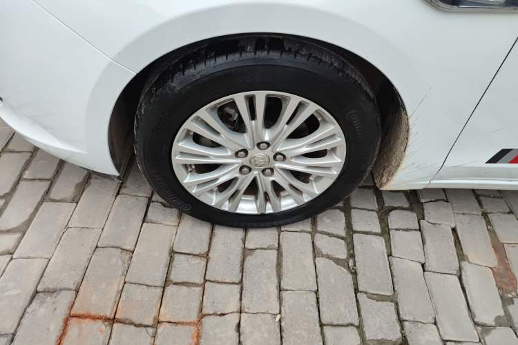 Used Buick GT 2017 15N Manual Elite Version Left Front Wheel Hub