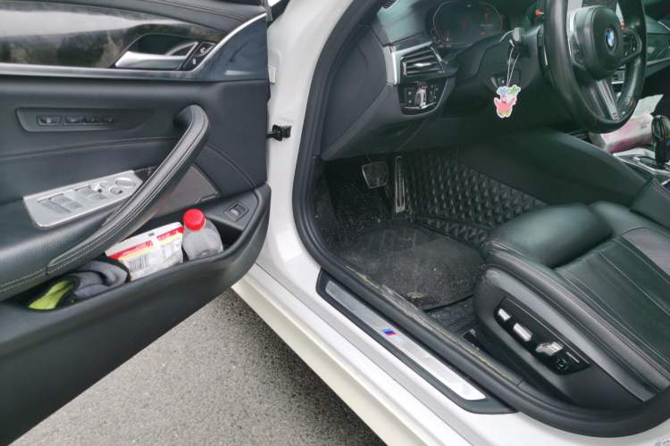 Used BMW 5 Series 2018 Facelifted 530Li xDrive M Sport Package
