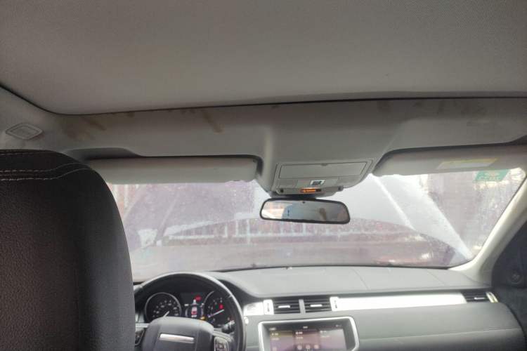 Used Land Rover Range Evoque 2018 240 PS SE DYNAMIC Smart Edition Headliner