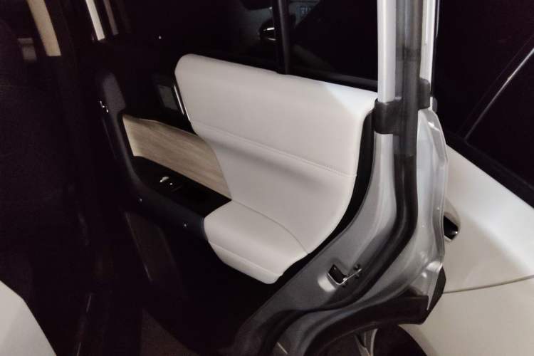 Used iCAR 03 2024 472km Four-Wheel Drive Long-Range Version
