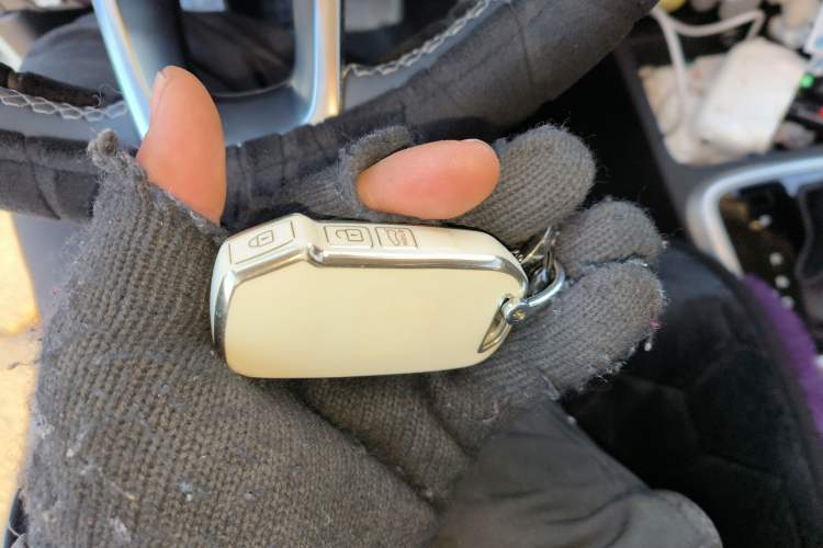 Used Kia kx1 Stonic 2021 1.4L Automatic Fun Edition Vehicle Key