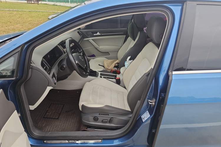 Used Volkswagen Golf 2018 280TSI Automatic Flagship Model
