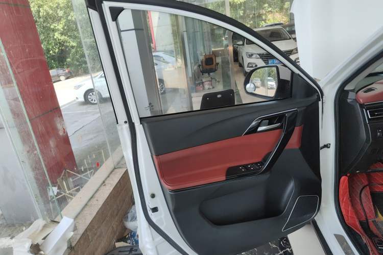 Used FORTHING T5 2018 230T CVT Smart Enjoyment Version