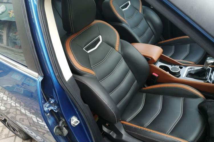 Used Zotye T300 2017 1.5T CVT Luxury Model Right Front Seat