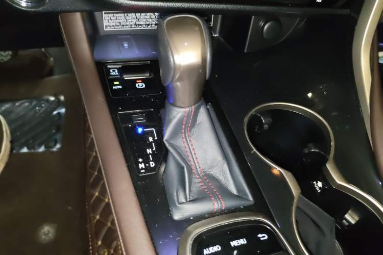 Used Lexus RX 2016 300 4x4 Elegant Edition China V-standard Gear Lever