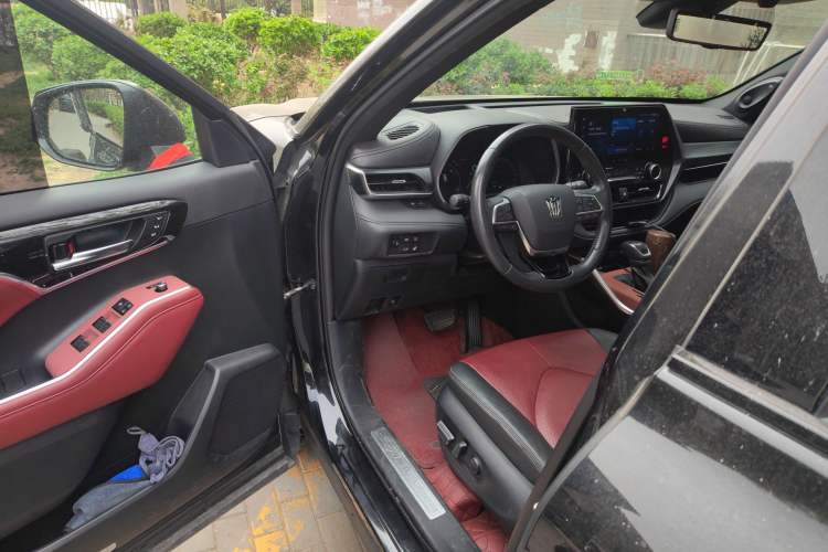 Used Toyota Crown Kluger 2023 2.5L HEV Four-Wheel Drive Flagship Edition Driver Seat