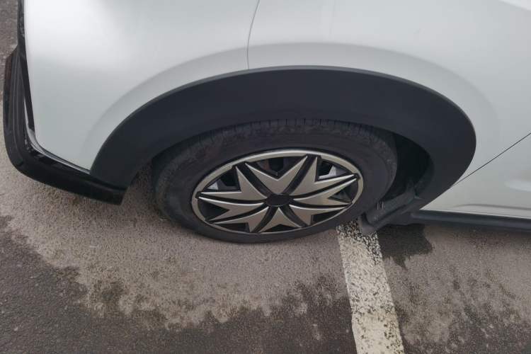 Used Geely Galaxy Panda 2025 210km Panda Kart Left Front Wheel Hub