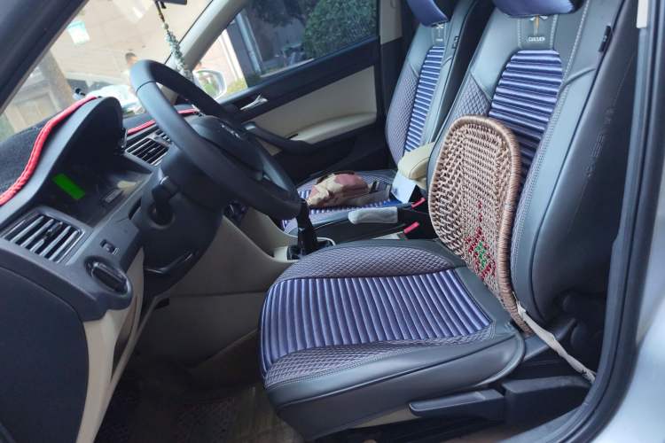 Used Skoda Rapid 2015 1.6L Manual Smart Selection Model